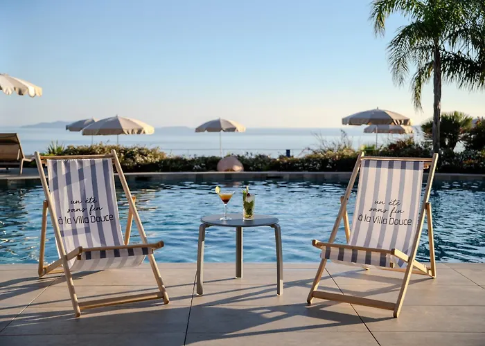 Otel La Douce Le Rayol-Canadel-sur-Mer