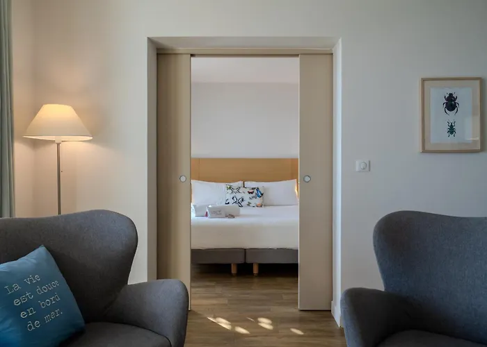 Otel La Douce Le Rayol-Canadel-sur-Mer