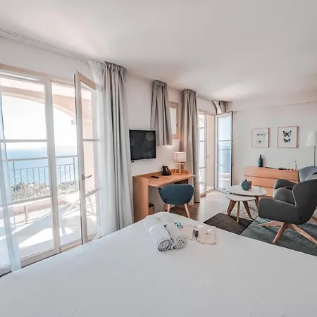 Hotell La Douce 4*