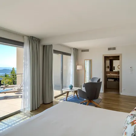 فندق La Douce Le Rayol-Canadel-sur-Mer