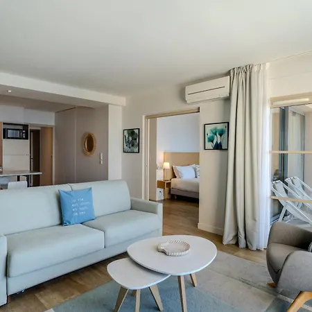 Hotel La Douce