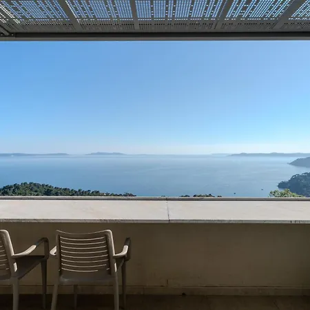 La Douce Hotell Le Rayol-Canadel-sur-Mer