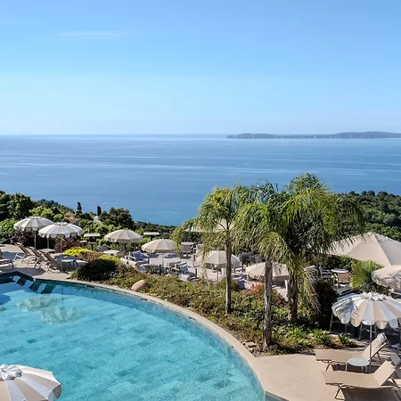 La Douce Hotel