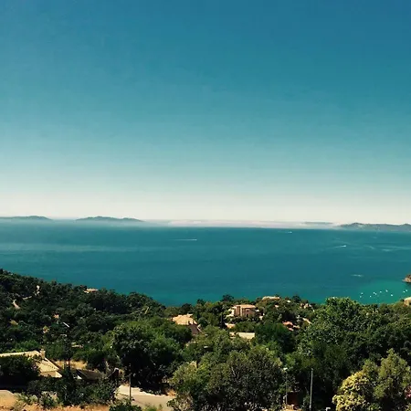 La Douce Hotell Le Rayol-Canadel-sur-Mer